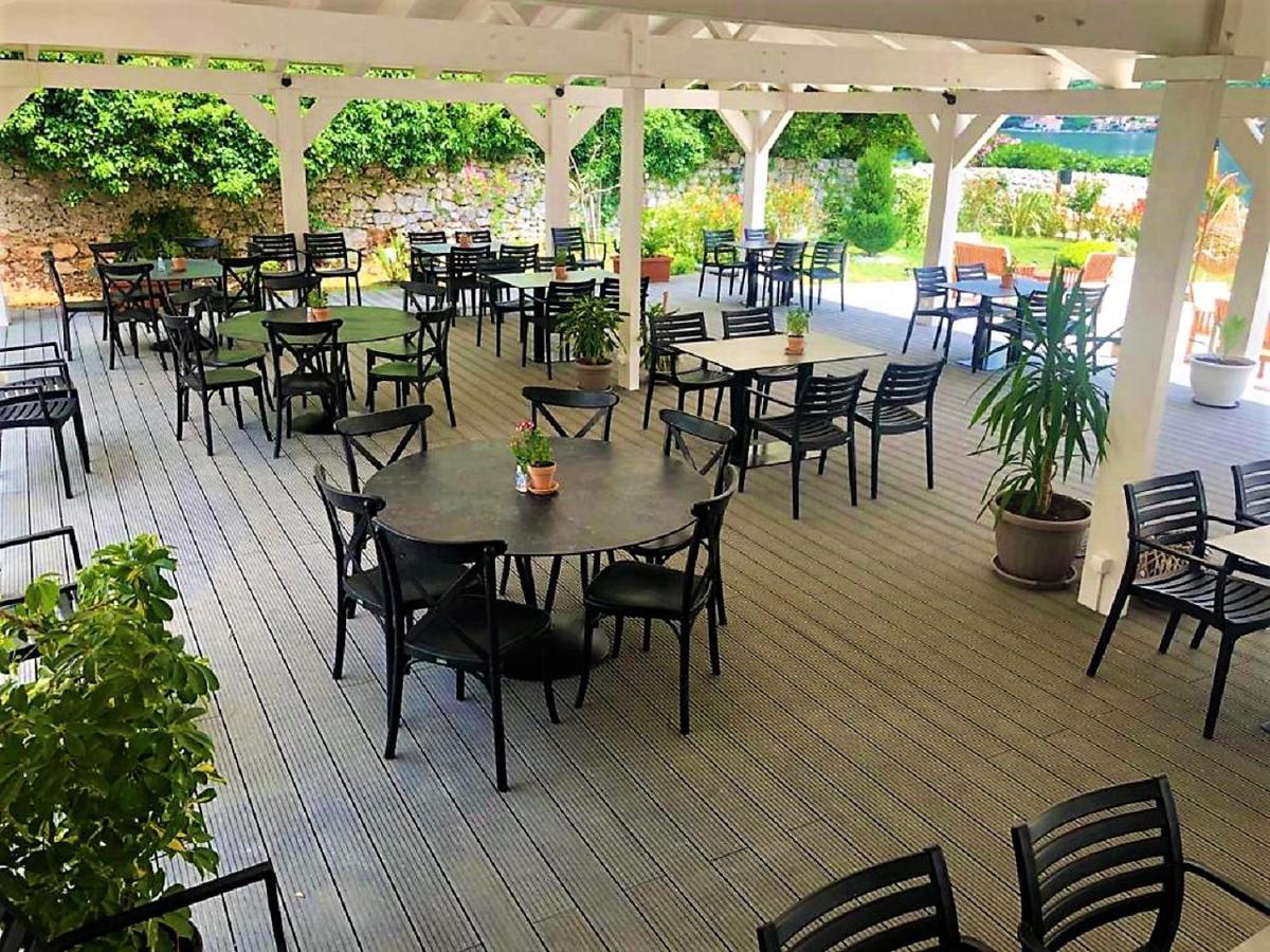Montebay Perla Hotell Prčanj Eksteriør bilde